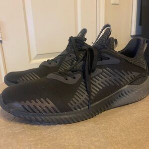 Adidas Men’s Bounce REFLECTIVE Court shoe Size 13.5